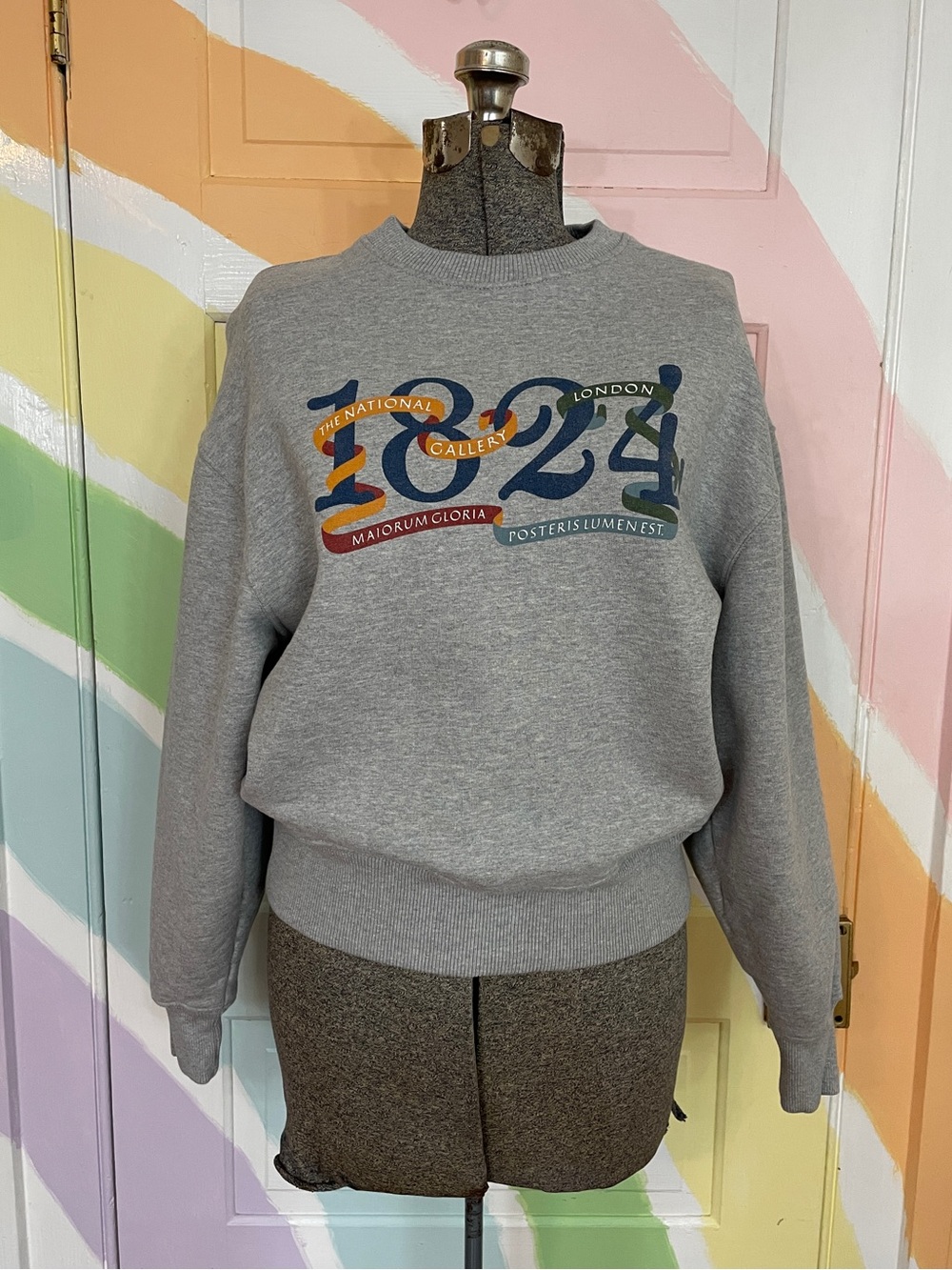 The National Gallery 1824 London 200 Years Crewneck Sweatshirt Sz XXS 💚🎀